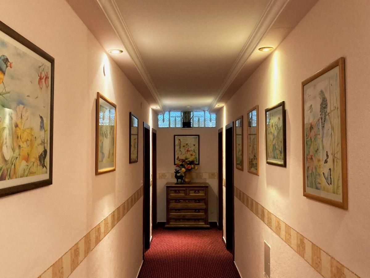 Haus Treffer Hotell Kirchdorf in Tirol Exteriör bild