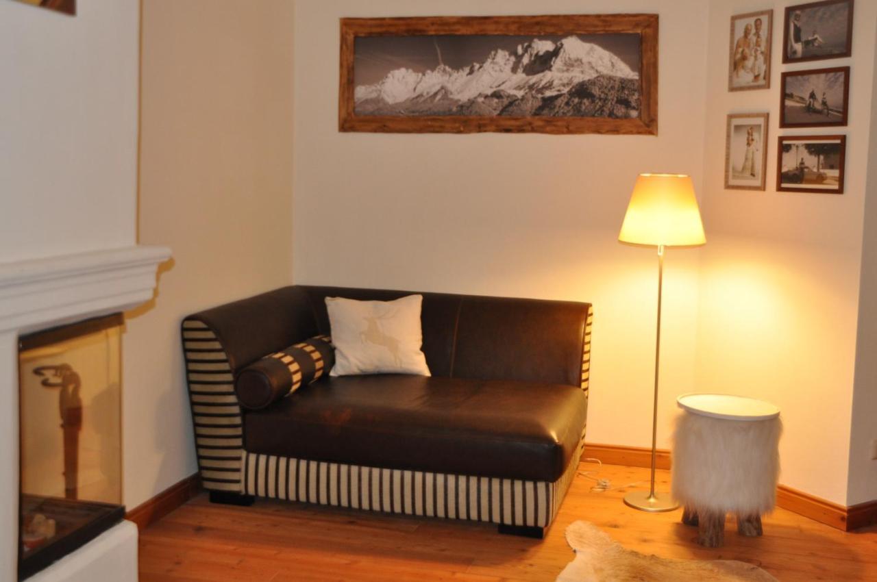 Haus Treffer Hotell Kirchdorf in Tirol Exteriör bild